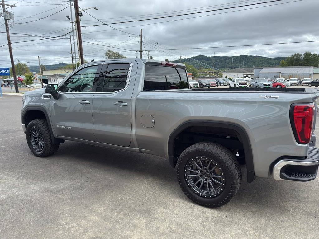 2023 GMC Sierra 1500 SLE