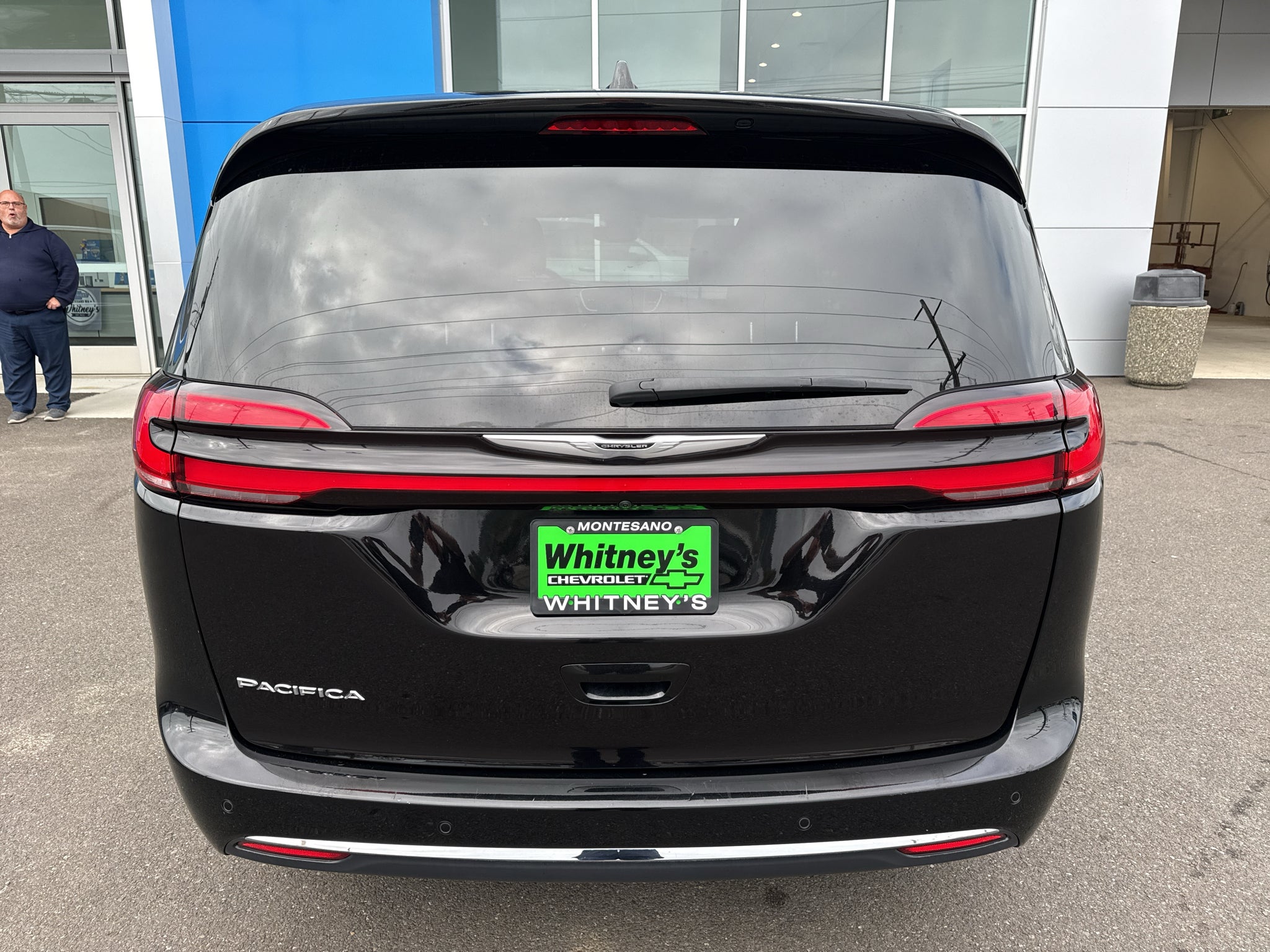 2025 Chrysler Pacifica Select