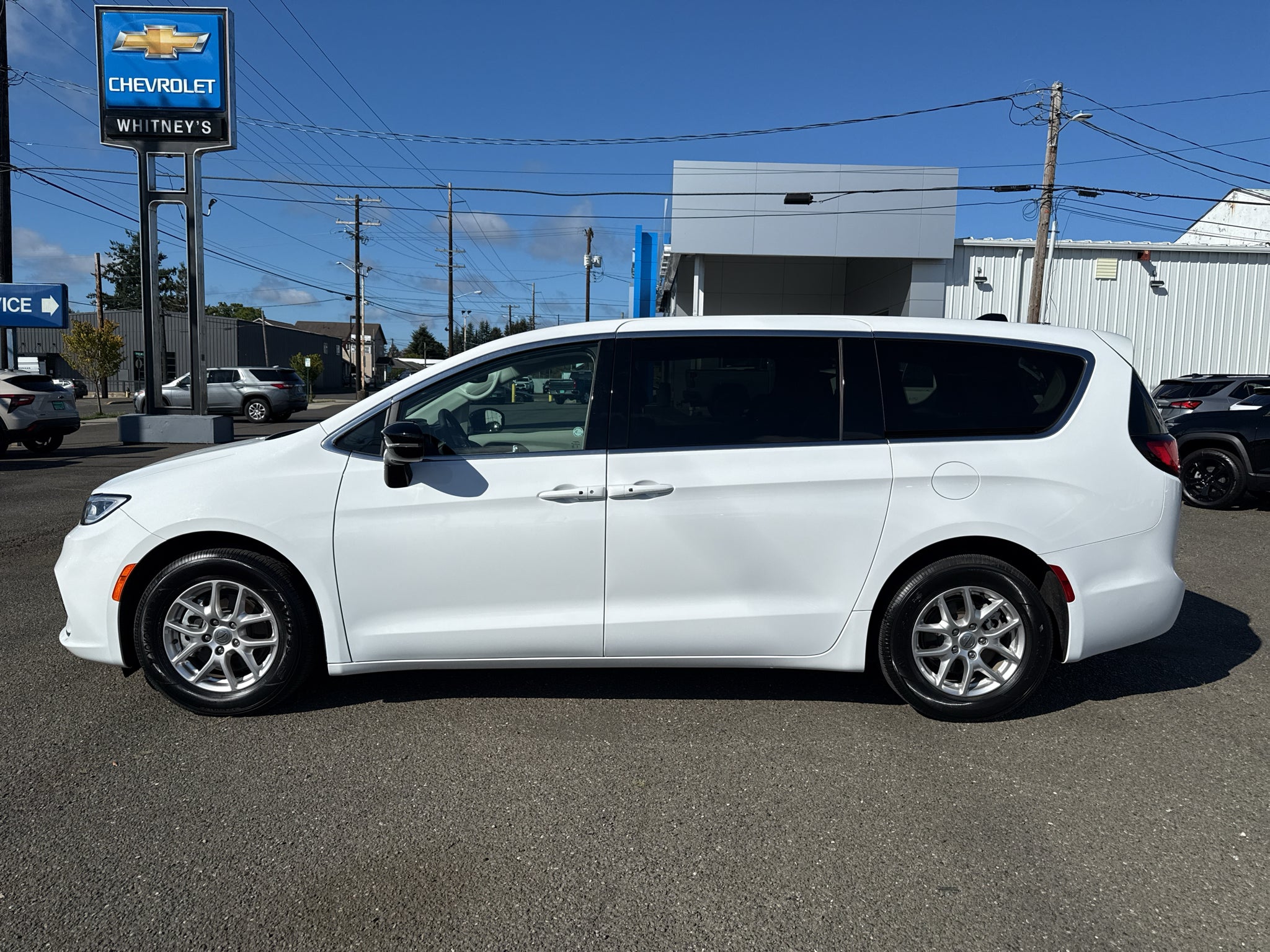 2024 Chrysler Pacifica Touring L