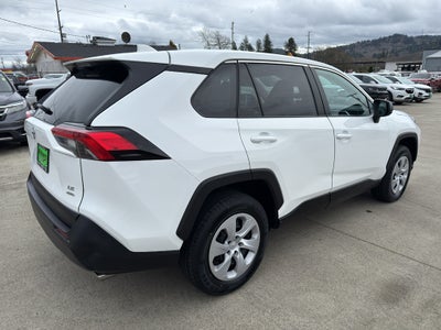 2024 Toyota RAV4 LE