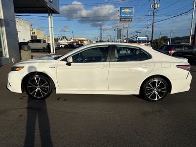 2020 Toyota Camry Hybrid SE