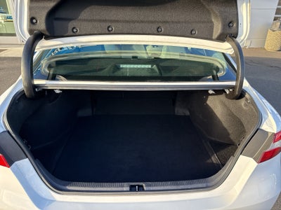 2020 Toyota Camry Hybrid SE