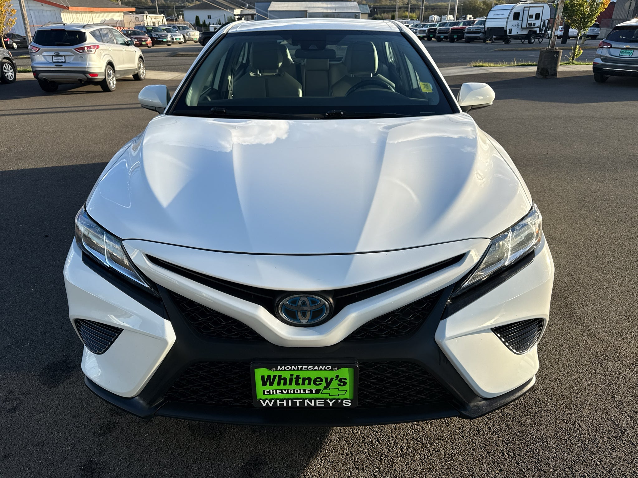 2020 Toyota Camry Hybrid SE