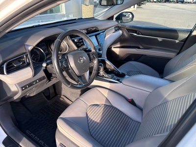 2020 Toyota Camry Hybrid SE
