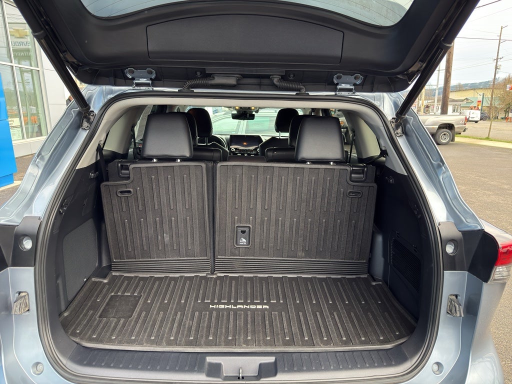 2020 Toyota Highlander Platinum