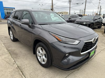 2024 Toyota Highlander LE
