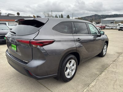2024 Toyota Highlander LE